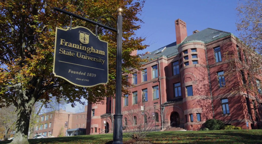 EDU AOC 30BestOnlineCollegesforVisuallyImpairedStudents FraminghamUniversity