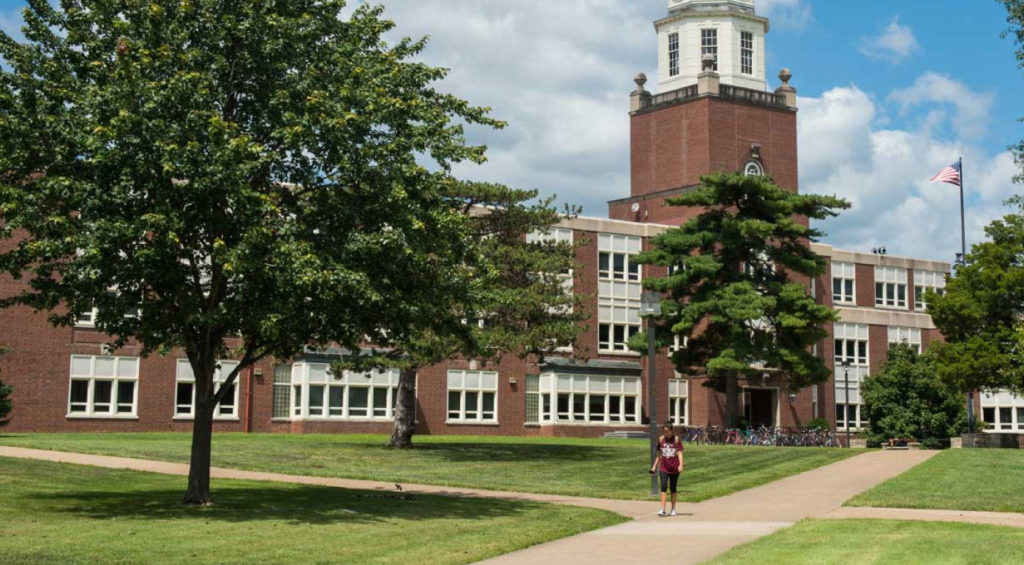 EDU AOC TheEx MilitaryStudentsGuidetoCollege 7 SouthernIllinoisUniversity