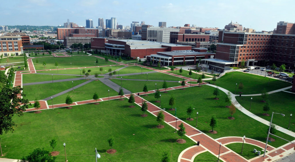 30 Accredited Online Colleges for Real Estate